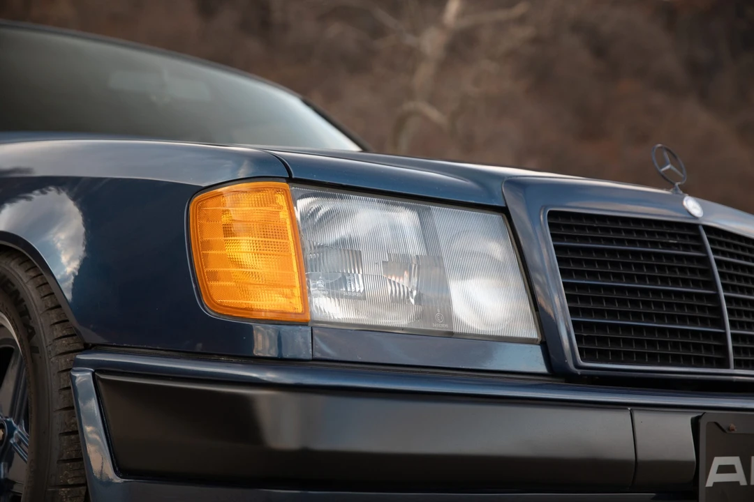 1985 Mercedes-Benz W124 E-Class - Image 30 of 31