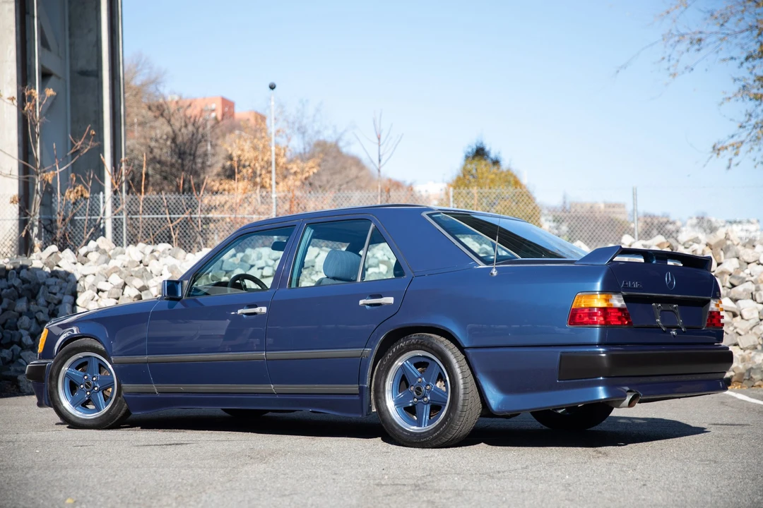 1985 Mercedes-Benz W124 E-Class - Image 9 of 31
