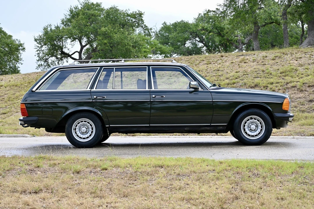 1985 Mercedes-Benz W123 Wagon (S123) - Image 11 of 31
