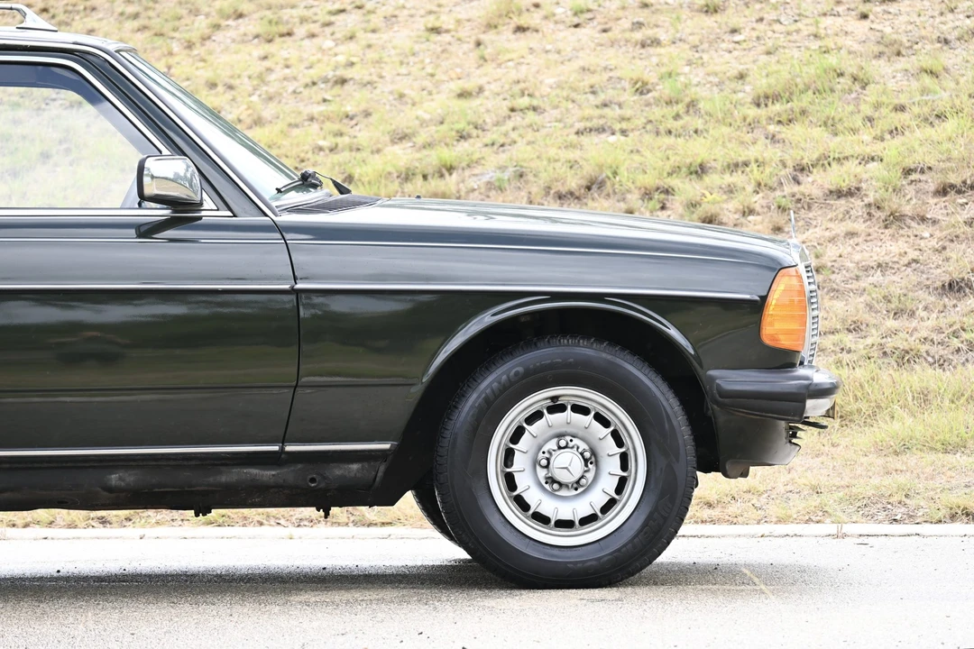 1985 Mercedes-Benz W123 Wagon (S123) - Image 25 of 31