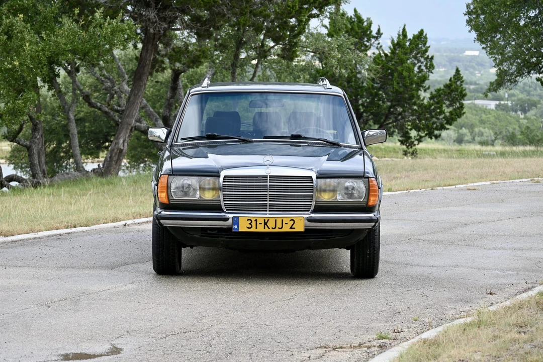 1985 Mercedes-Benz W123 Wagon (S123) - Image 17 of 31