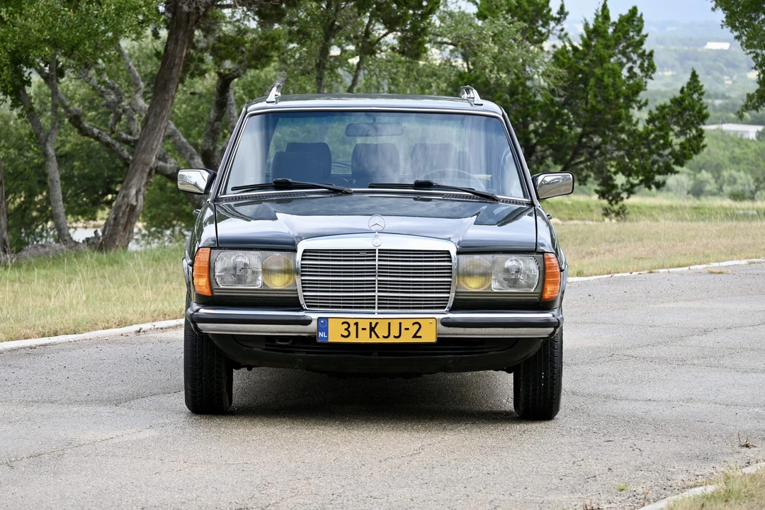 1985 Mercedes-Benz W123 Wagon (S123) - Image 18 of 31