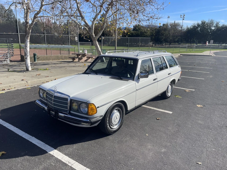 1985 Mercedes-Benz W123 Wagon (S123) - Image 19 of 31