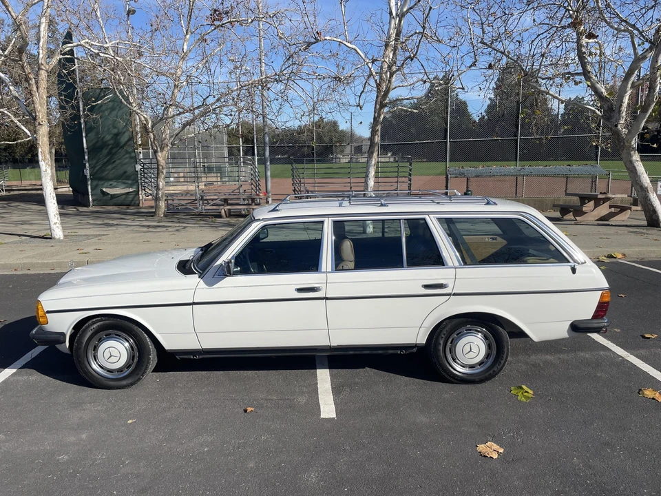 1985 Mercedes-Benz W123 Wagon (S123) - Image 20 of 31