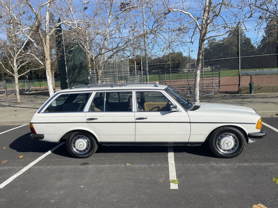 1985 Mercedes-Benz W123 Wagon (S123) - Image 25 of 31