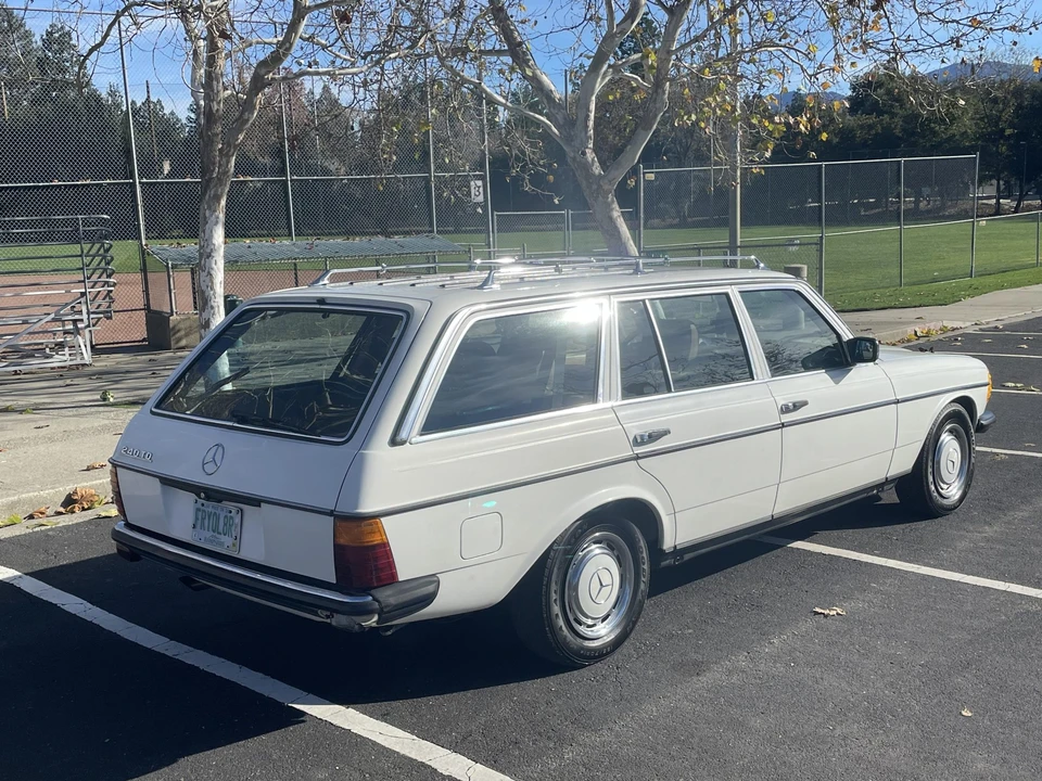 1985 Mercedes-Benz W123 Wagon (S123) - Image 24 of 31