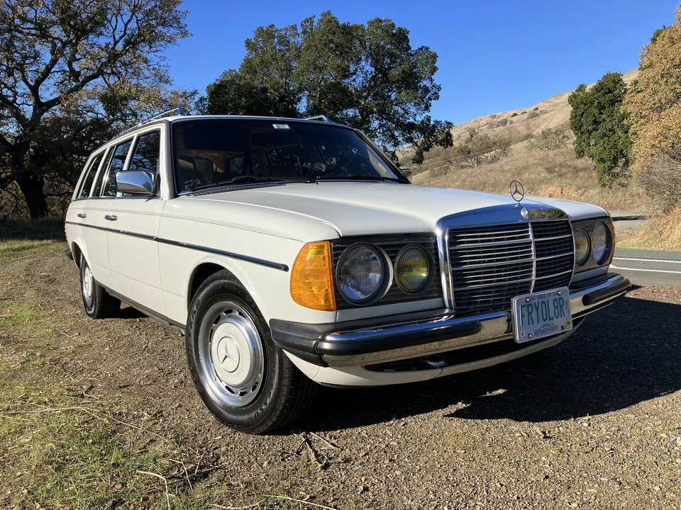 1985 Mercedes-Benz W123 Wagon (S123) - Image 13 of 31