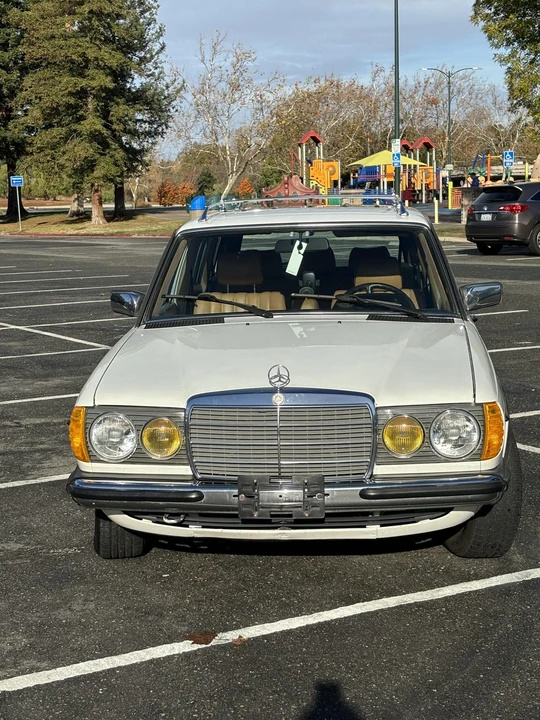 1985 Mercedes-Benz W123 Wagon (S123) - Image 11 of 31