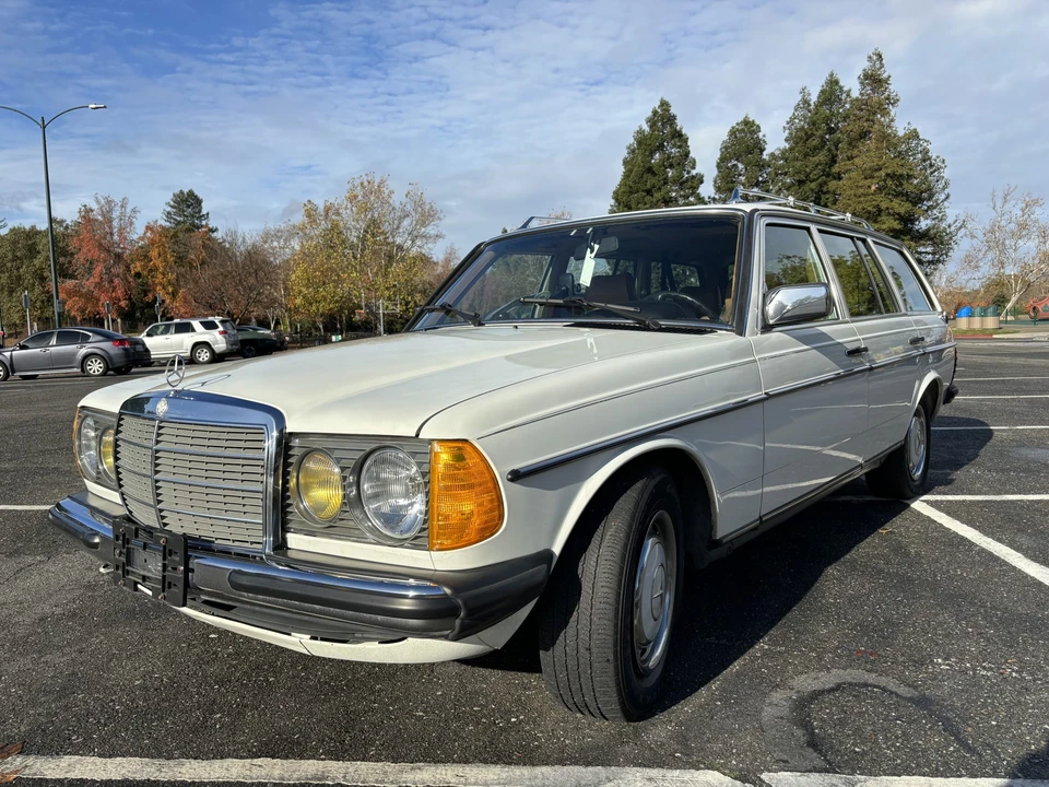 1985 Mercedes-Benz W123 Wagon (S123) - Image 7 of 31
