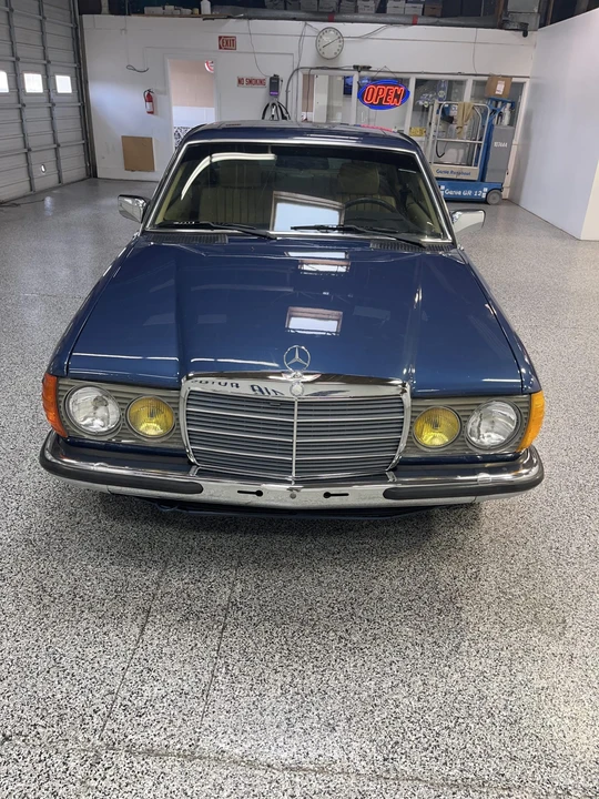 1985 Mercedes-Benz W123 Coupe (C123) - Image 28 of 31