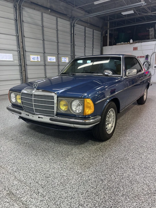 1985 Mercedes-Benz W123 Coupe (C123) - Image 15 of 31