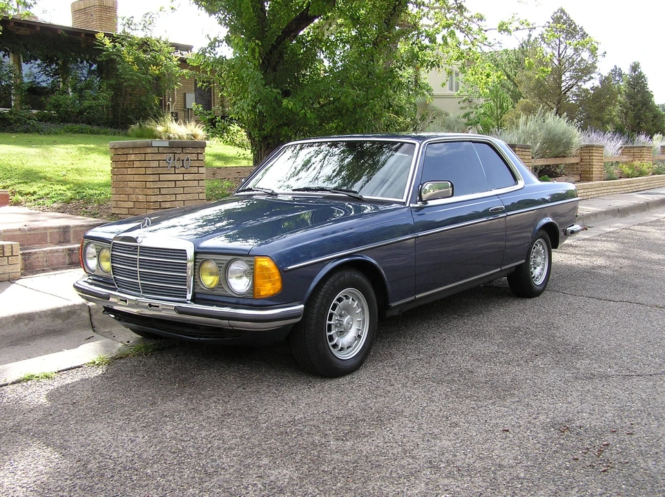 1985 Mercedes-Benz W123 Coupe (C123) - Image 2 of 31
