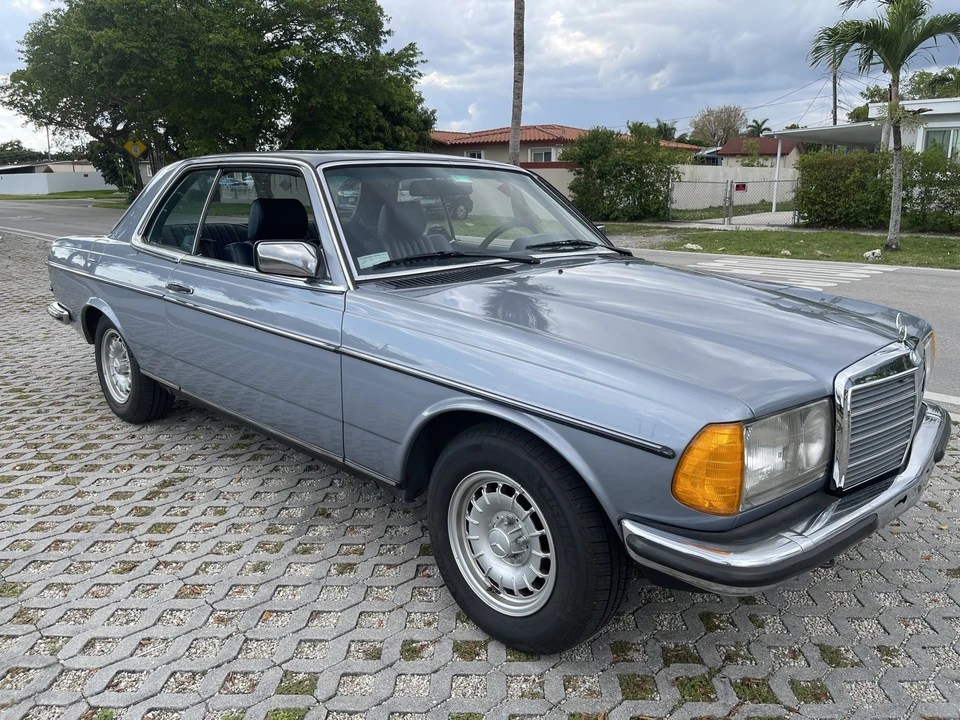 1985 Mercedes-Benz W123 Coupe (C123) - Image 2 of 31
