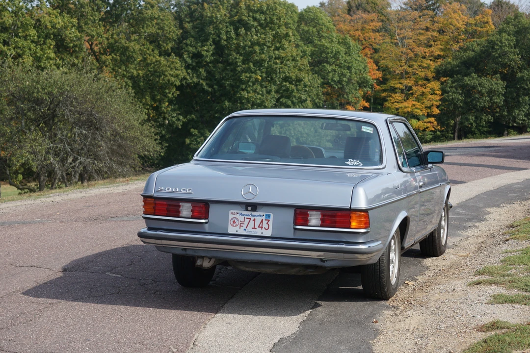 1985 Mercedes-Benz W123 Coupe (C123) - Image 13 of 31