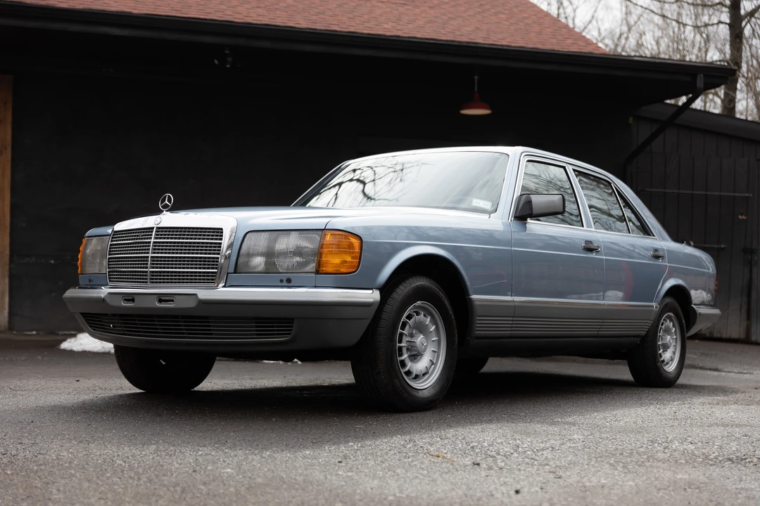 1985 Mercedes-Benz W126 S-Class Sedan - Image 2 of 31