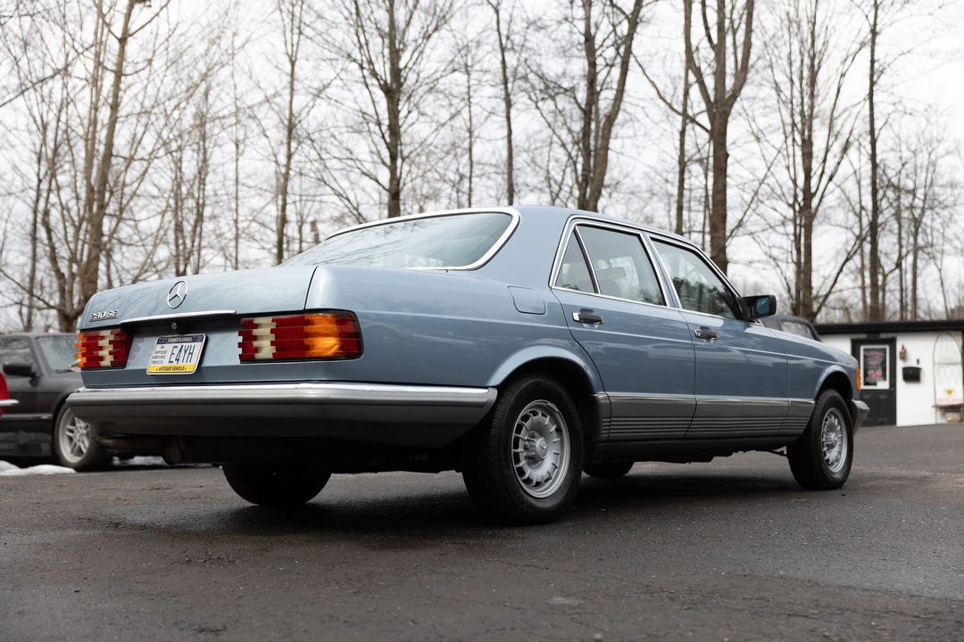 1985 Mercedes-Benz W126 S-Class Sedan - Image 23 of 31