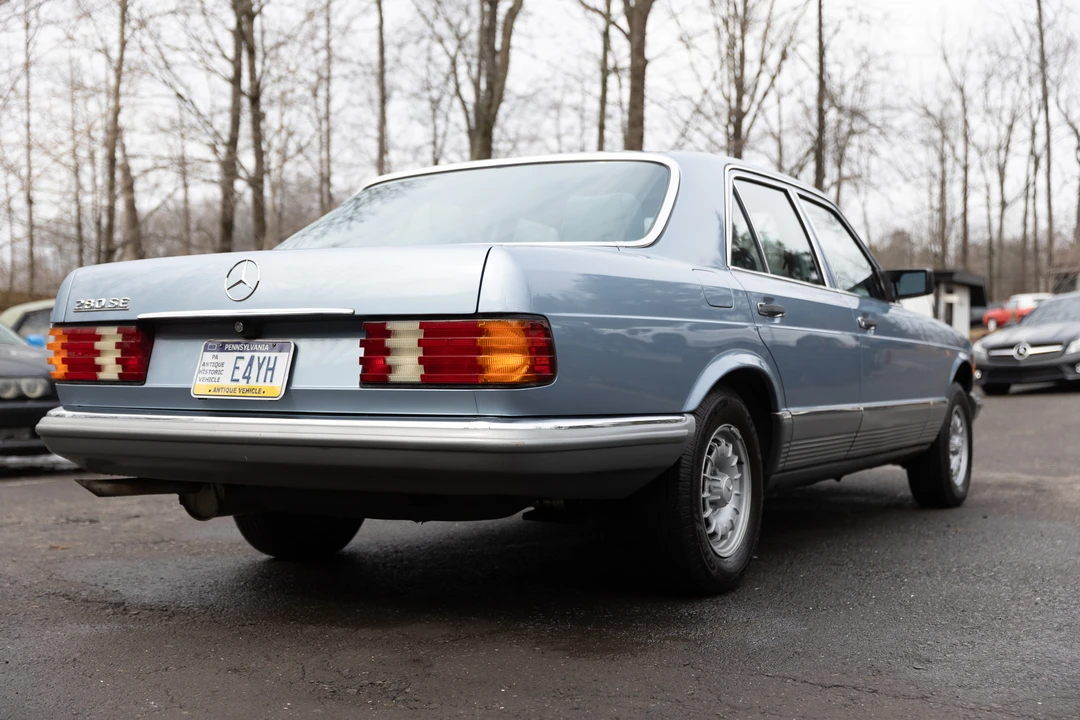 1985 Mercedes-Benz W126 S-Class Sedan - Image 28 of 31