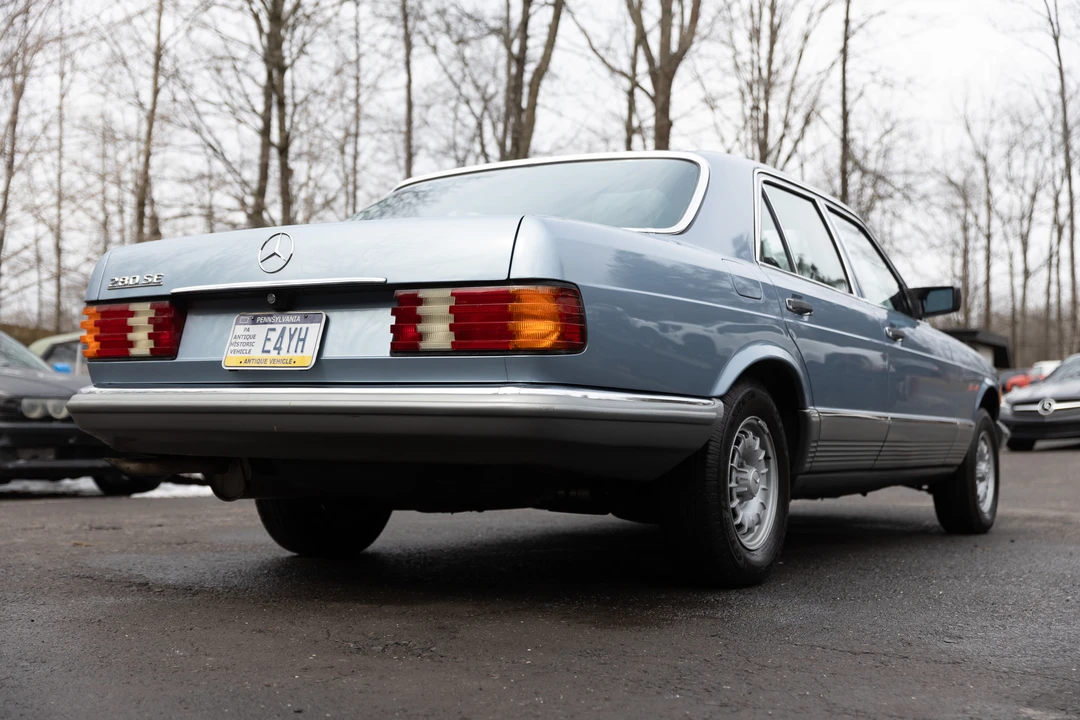 1985 Mercedes-Benz W126 S-Class Sedan - Image 27 of 31