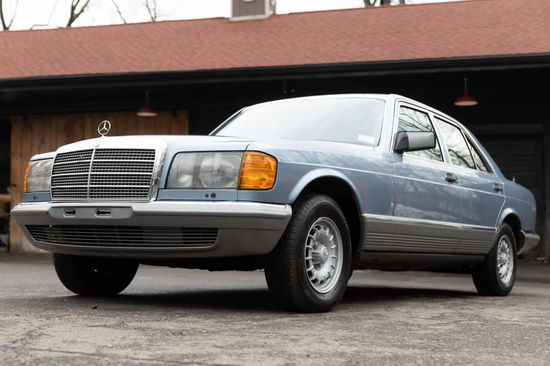 1985 Mercedes-Benz W126 S-Class Sedan - Image 4 of 31