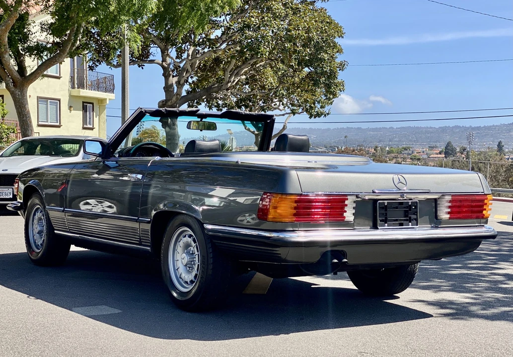 1985 Mercedes-Benz R107 SL-Class - Image 12 of 31