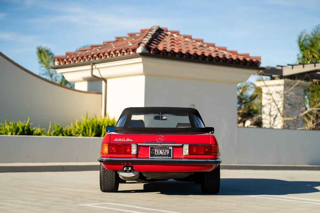 1985 Mercedes-Benz R107 SL-Class - Image 7 of 31