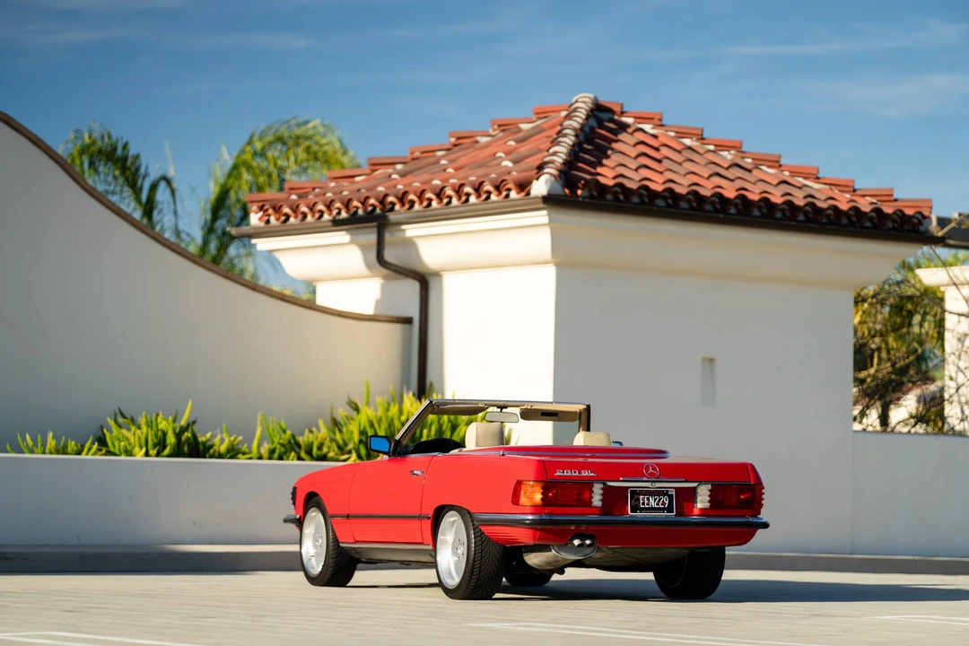 1985 Mercedes-Benz R107 SL-Class - Image 18 of 31