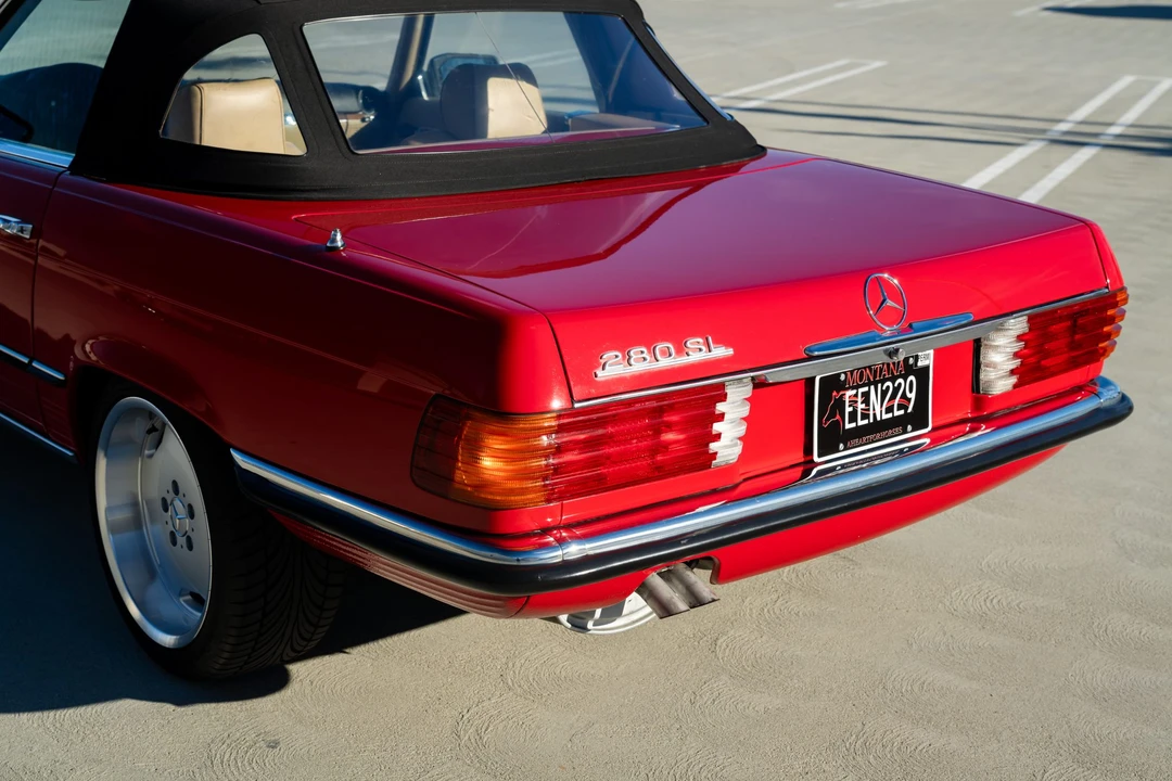 1985 Mercedes-Benz R107 SL-Class - Image 26 of 31