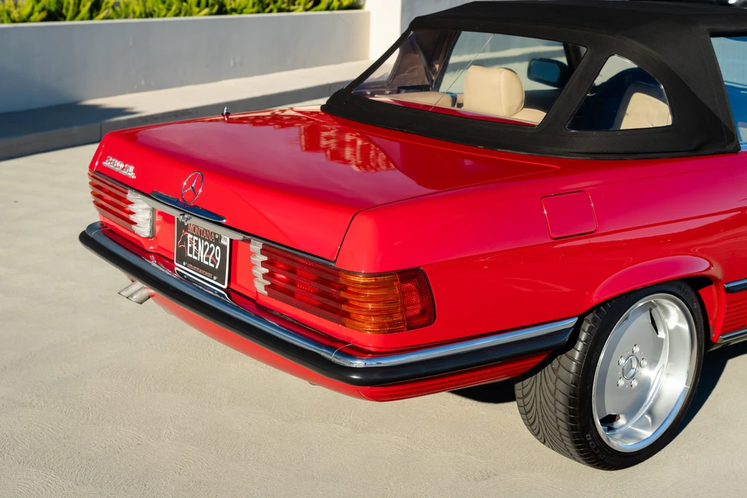 1985 Mercedes-Benz R107 SL-Class - Image 27 of 31