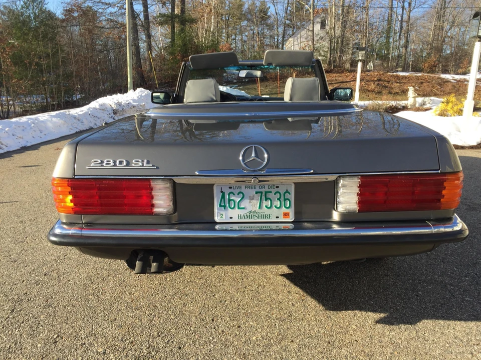 1985 Mercedes-Benz R107 SL-Class - Image 23 of 31