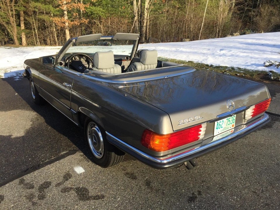 1985 Mercedes-Benz R107 SL-Class - Image 24 of 31