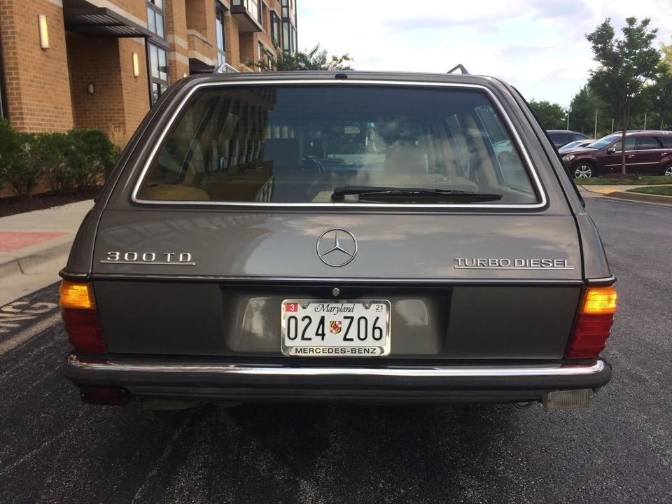 1985 Mercedes-Benz W123 Wagon (S123) - Image 15 of 31
