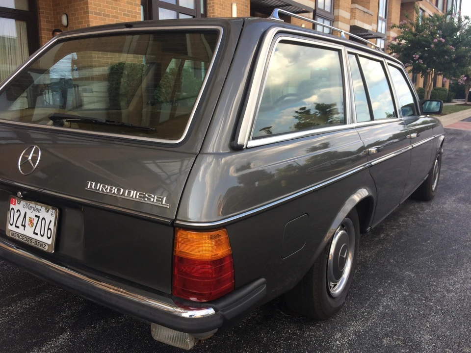 1985 Mercedes-Benz W123 Wagon (S123) - Image 25 of 31