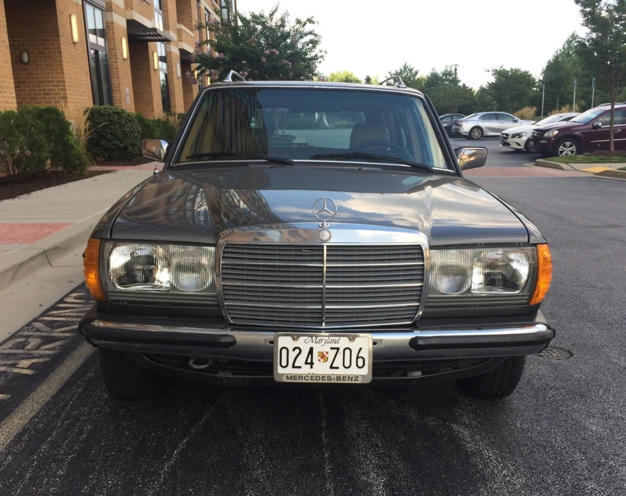 1985 Mercedes-Benz W123 Wagon (S123) - Image 9 of 31