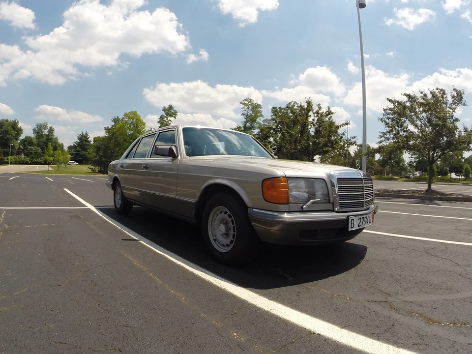 1985 Mercedes-Benz W126 S-Class Sedan - Image 7 of 31