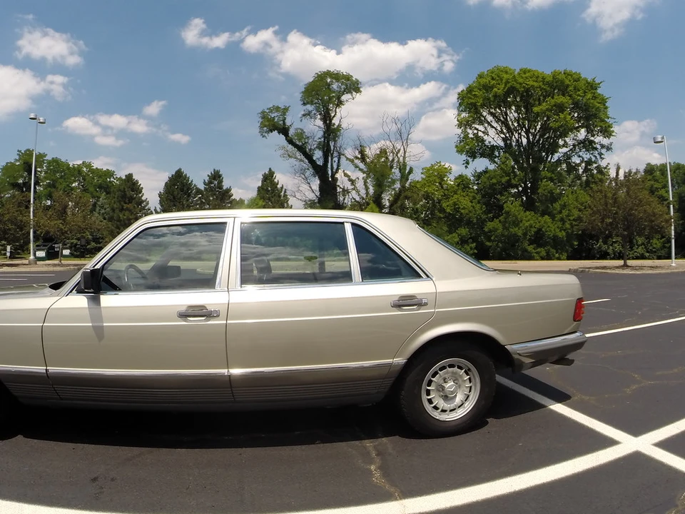 1985 Mercedes-Benz W126 S-Class Sedan - Image 10 of 31