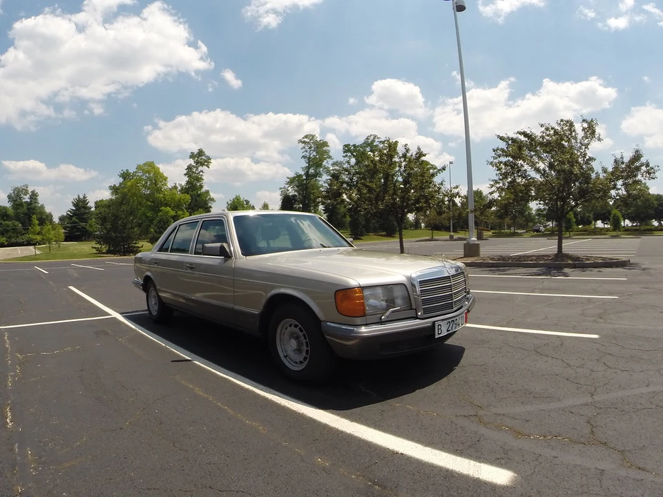 1985 Mercedes-Benz W126 S-Class Sedan - Image 14 of 31
