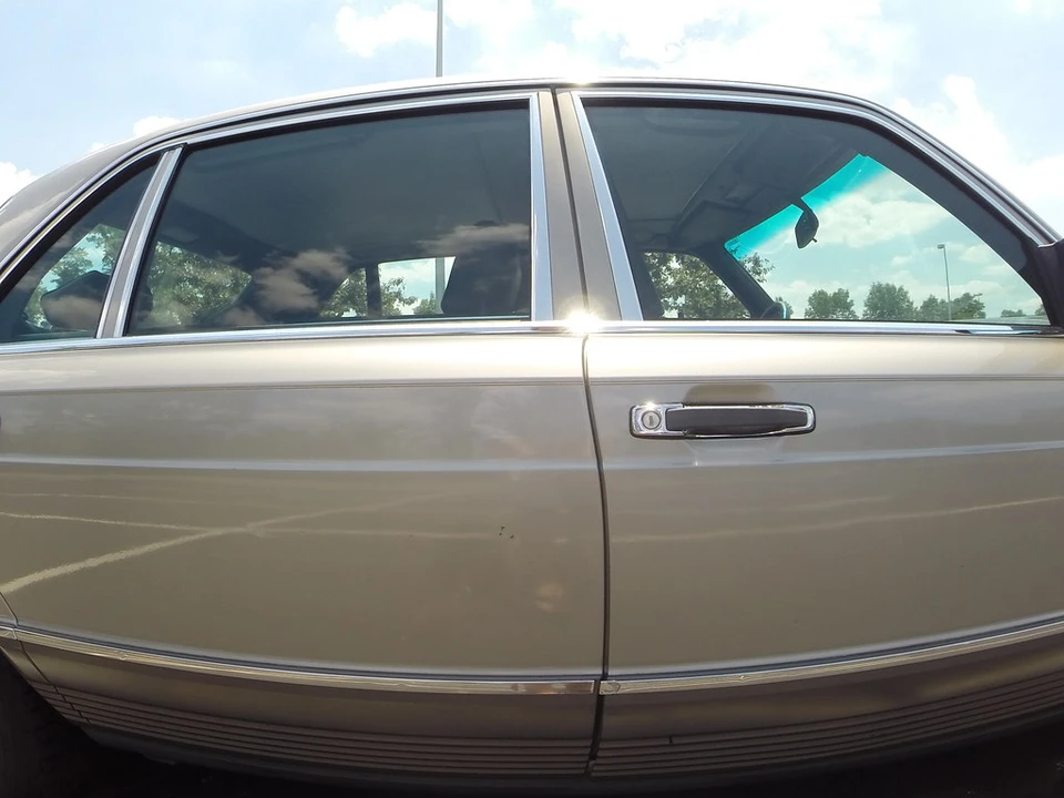 1985 Mercedes-Benz W126 S-Class Sedan - Image 19 of 31