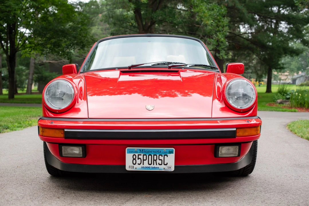 1985 Porsche 911 Carrera 3.2 - Image 5 of 31