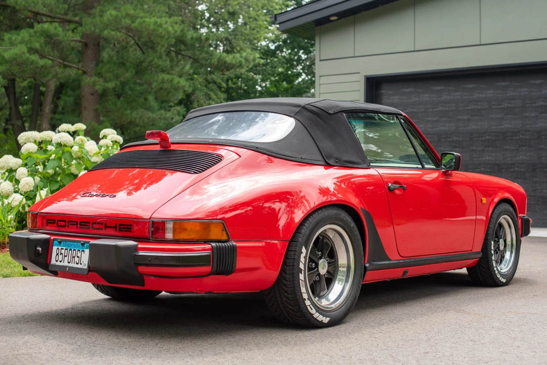 1985 Porsche 911 Carrera 3.2 - Image 9 of 31