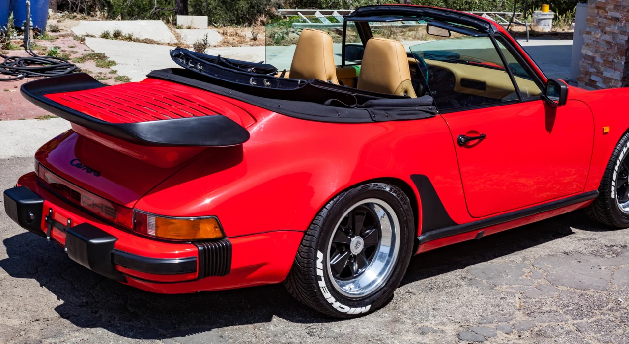 1985 Porsche 911 Carrera 3.2 - Image 25 of 31
