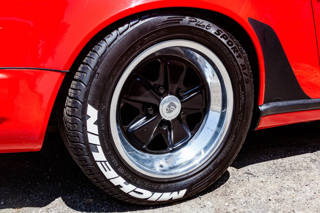 1985 Porsche 911 Carrera 3.2 - Image 26 of 31