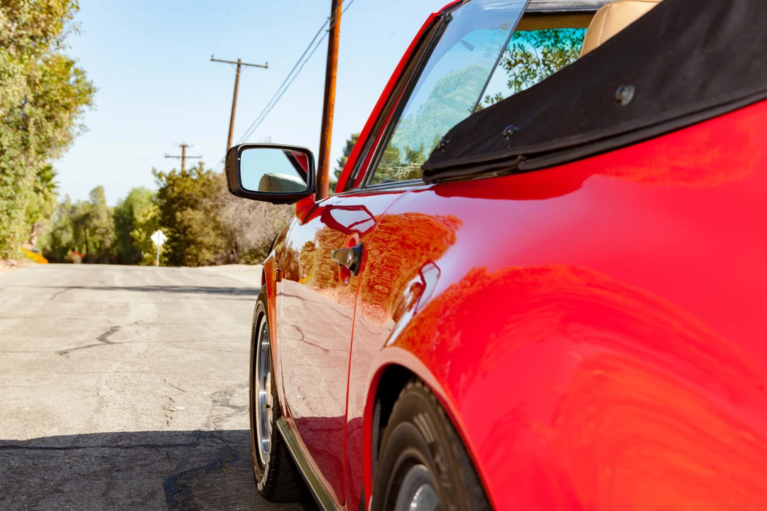1985 Porsche 911 Carrera 3.2 - Image 15 of 31