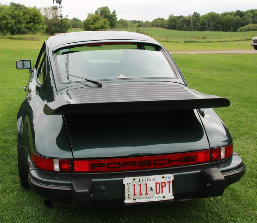 1985 Porsche 911 Carrera 3.2 - Image 16 of 31