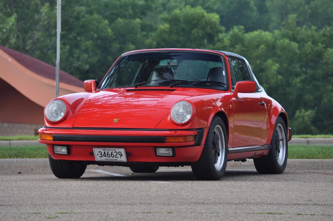 1985 Porsche 911 Carrera 3.2 - Image 3 of 31