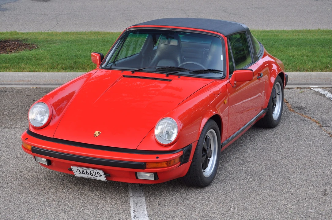 1985 Porsche 911 Carrera 3.2 - Image 8 of 31