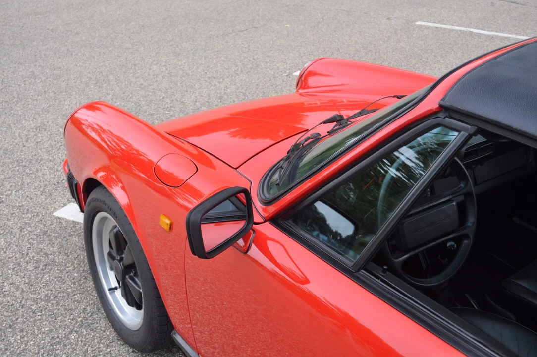 1985 Porsche 911 Carrera 3.2 - Image 25 of 31