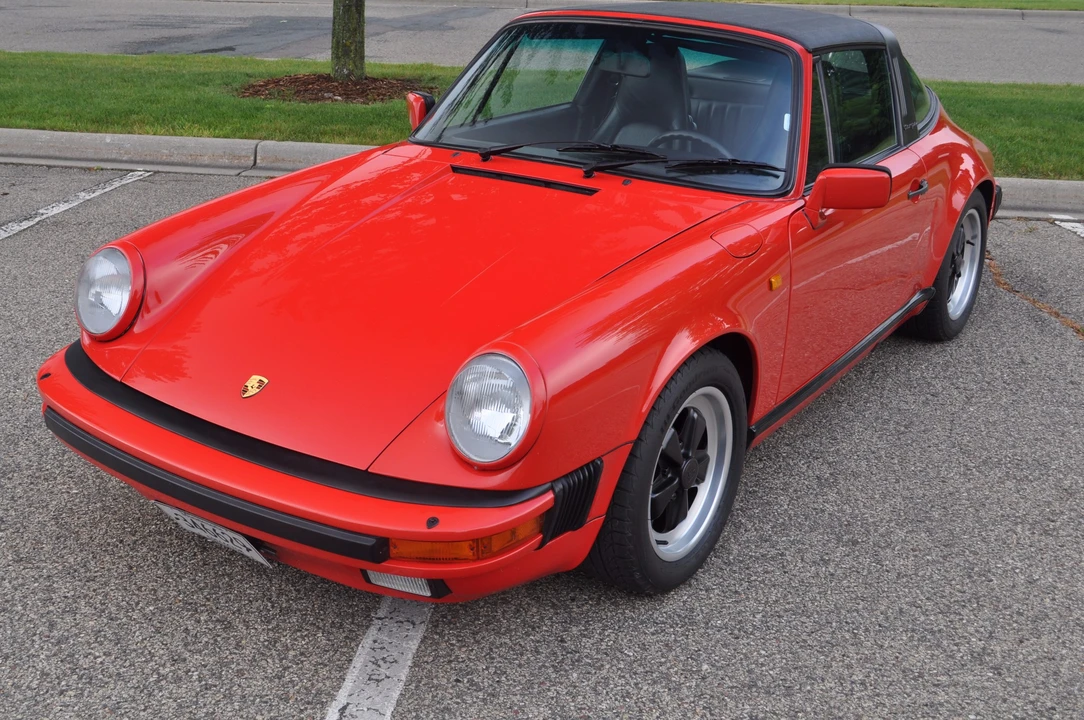 1985 Porsche 911 Carrera 3.2 - Image 9 of 31