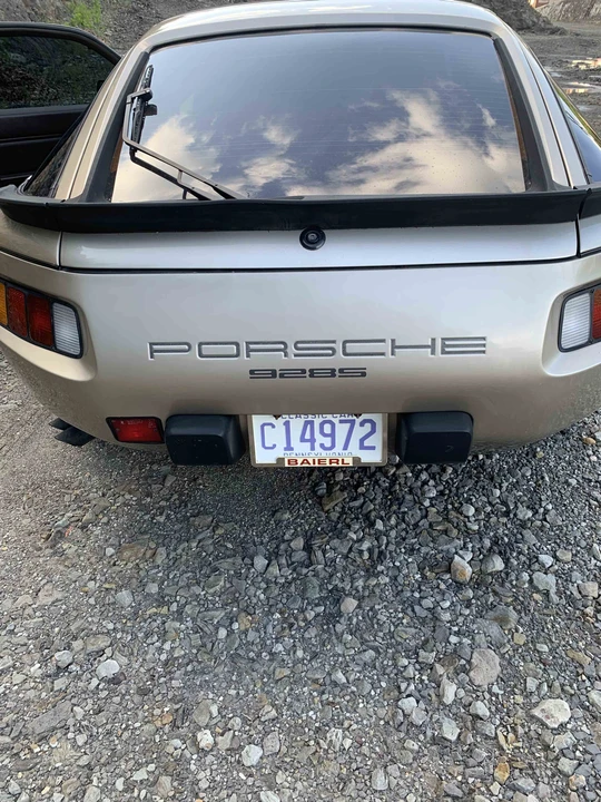 1985 Porsche 928 S - Image 13 of 31