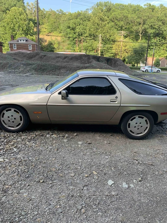 1985 Porsche 928 S - Image 15 of 31