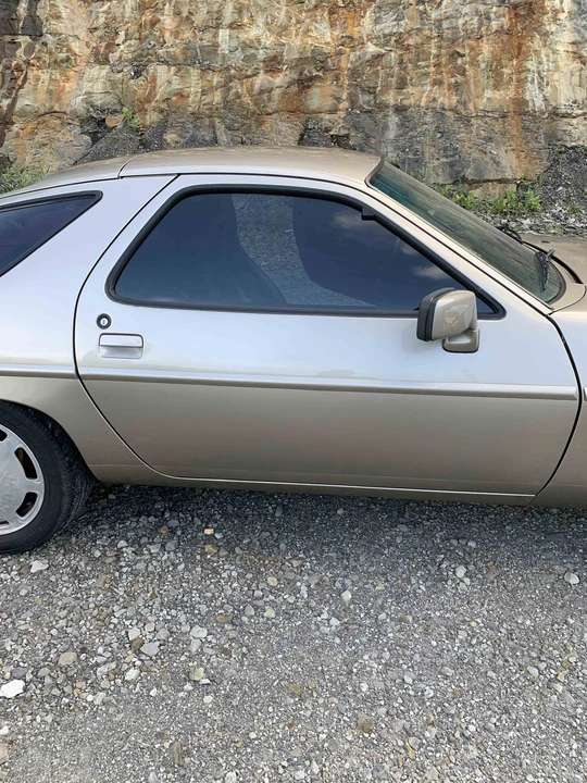 1985 Porsche 928 S - Image 9 of 31